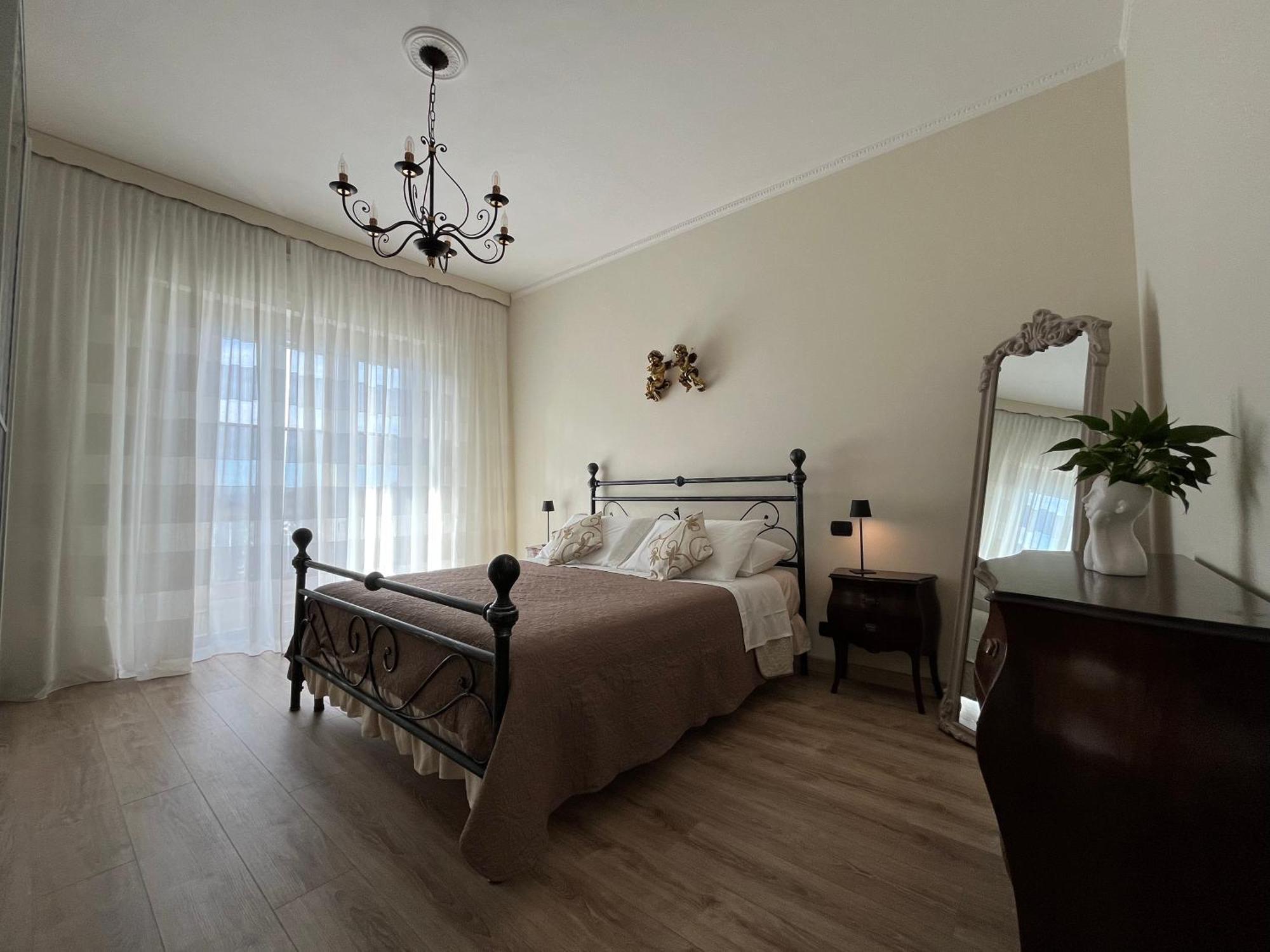 Vittore 11 Square แวร์บาเนีย ภายนอก รูปภาพ