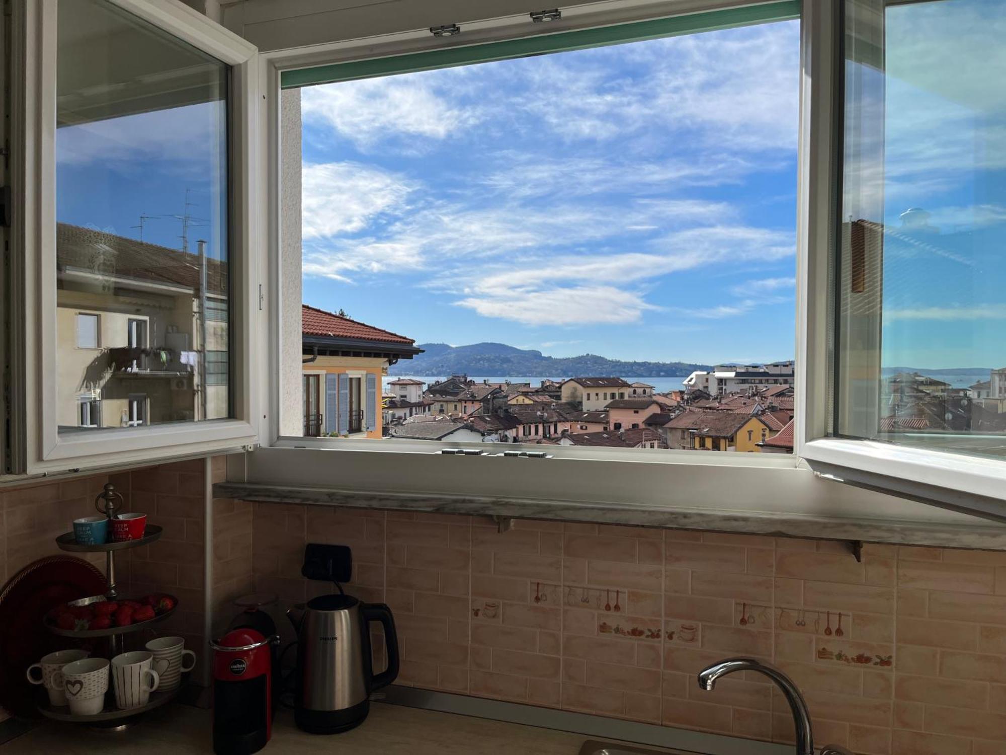 Vittore 11 Square แวร์บาเนีย ภายนอก รูปภาพ